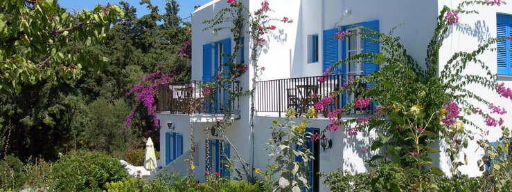 Garden of Paros Accommodation Bizas in Parikia