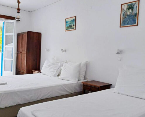 Standard Triple Studio 2 Bizas Paros accommodation Standard Triple Studio