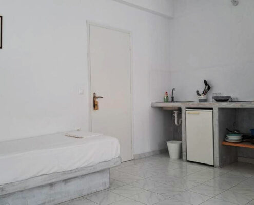 Standard Triple Studio Triple Studio Paros Bizas accommodation