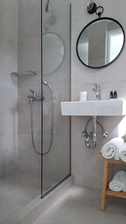 Chambre triple avec vue sur le jardin Chambre triple avec vue sur le jardin