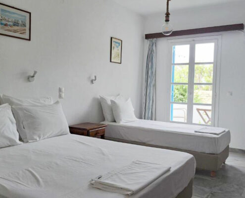 Chambre triple avec vue sur le jardin Chambre triple avec vue sur le jardin